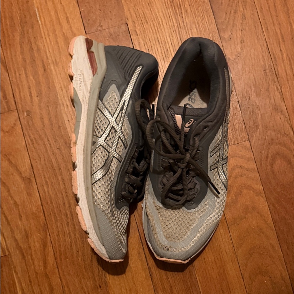 ASICS Women's Gray and Pink Athletic Shoes